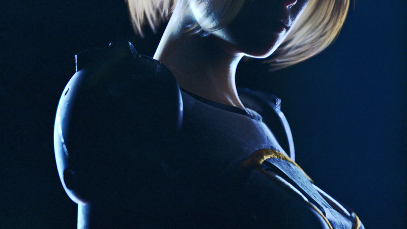 Illustration for article titled La diferencia entre estas dos imágenes casi perfectas es que una está hecha en 3D y la otra es un increíble cosplay